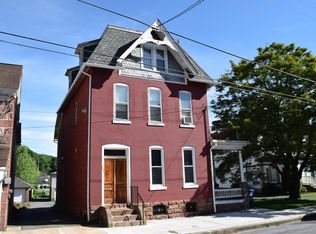 105 W Main St #1B, Adamstown, PA 19501