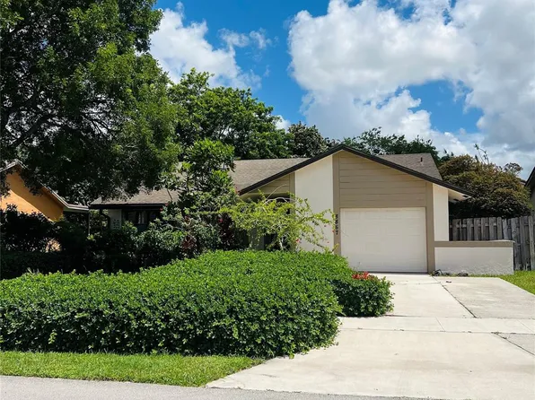 8867 SW 16th Street, Boca Raton, FL 33433
