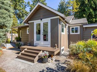 5670 Trident Ave, Sechelt, BC V7Z 0P6