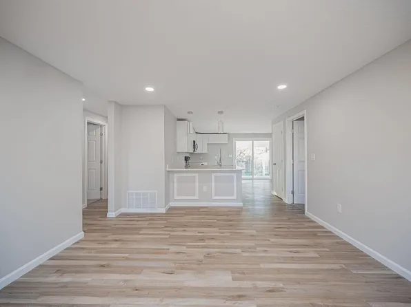 897 Kyle Ave, Columbus, OH 43207