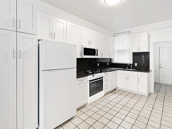4th image of 540 Cole St