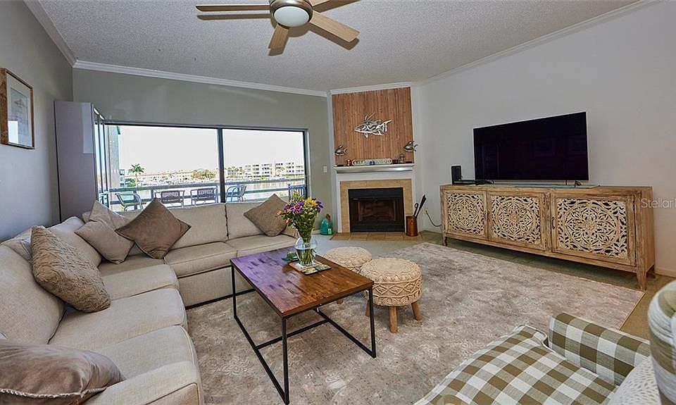 132 1st St E APT 103, Tierra Verde, FL 33715 Zillow
