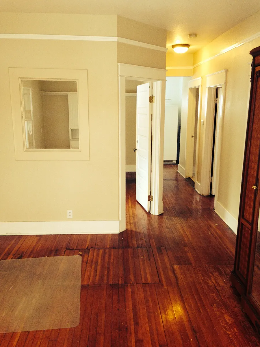 Building Photo - 2515 Broadway #B2