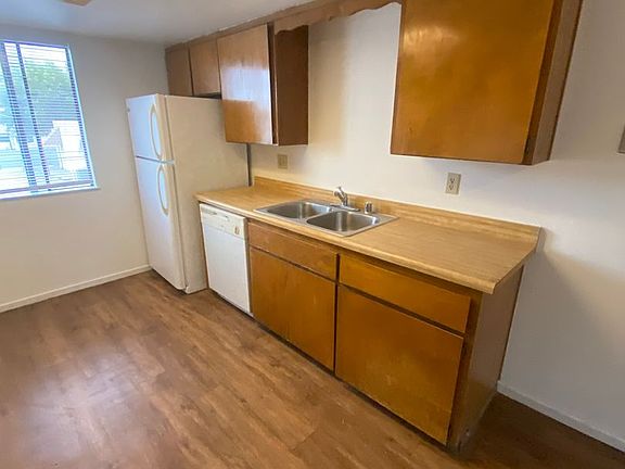 2nd image of 1710 McKinley Ave