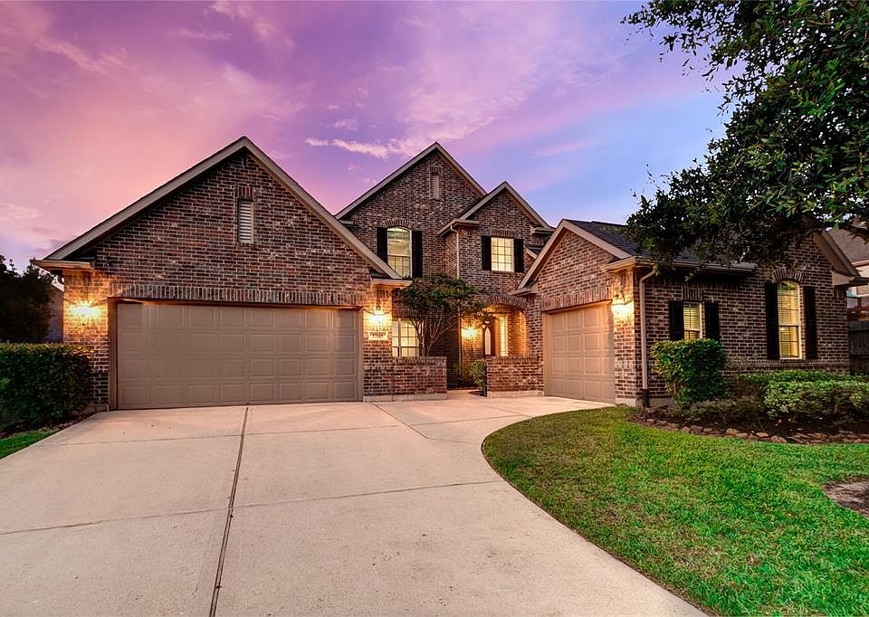 1st image of 17118 Mariposa Grove Ln