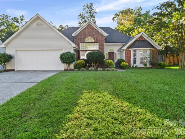 6414 Goldenblush Cres, Charlotte, NC 28269