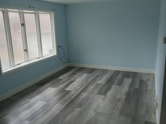 5th image of 2204-2210 McMullen Rd #2