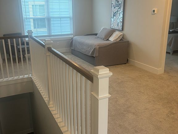 3rd image of 7 Mangrove St