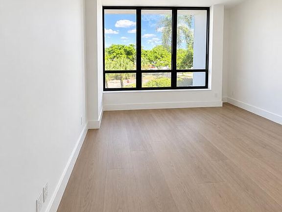 5th image of 6845 Willow Wood Drive