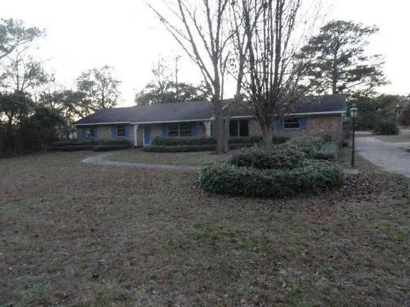 2627 Gator Rd, Mobile, AL 36605