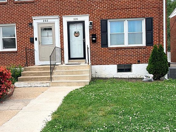 2nd image of 616 N Dupont Rd