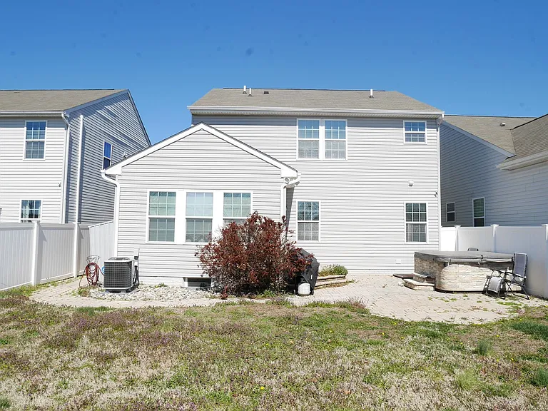 344 Ashby Commons Dr — Photo 34