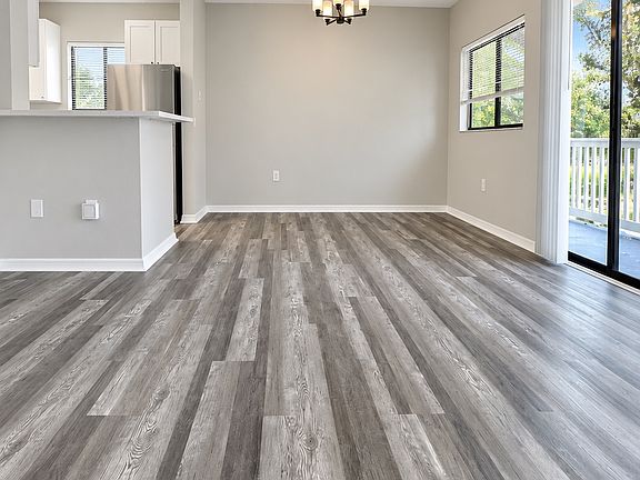3rd image of 4237 Jason Rd