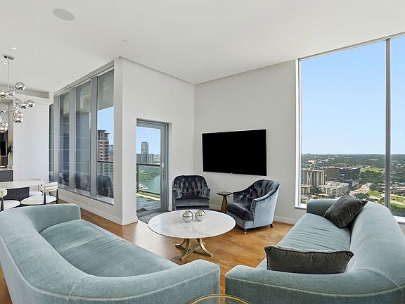 4th image of 210 Lavaca St APT 2903