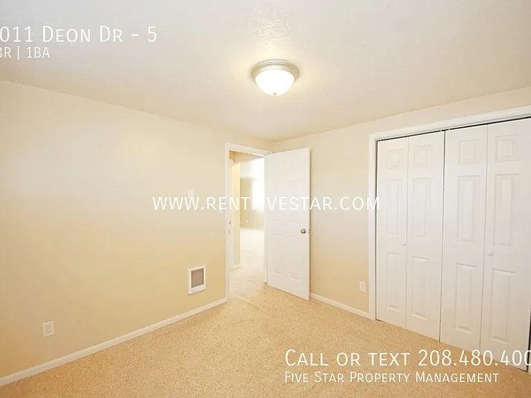 1011 Deon Dr #5 — Photo 11