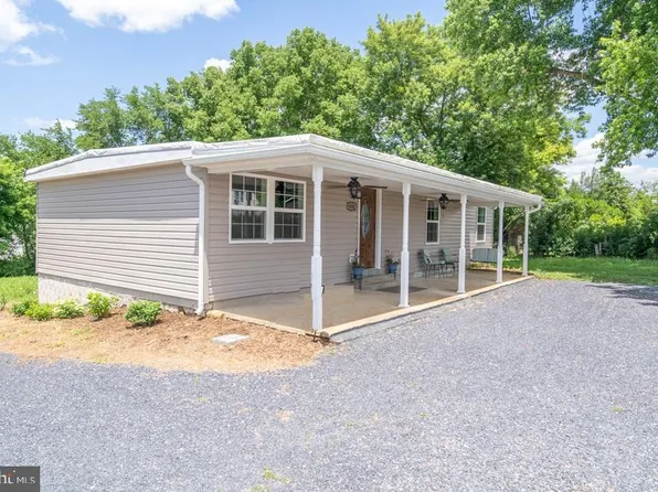 9581 S Congress St, New Market, VA 22844