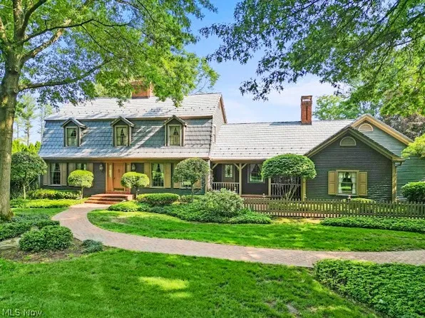 3806 Sugarbush Dr, Canfield, OH 44406