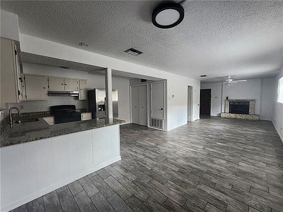 3rd image of 4711 Grammar Ave