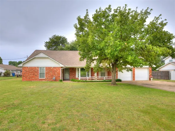 3911 N Glade Ave, Bethany, OK 73008