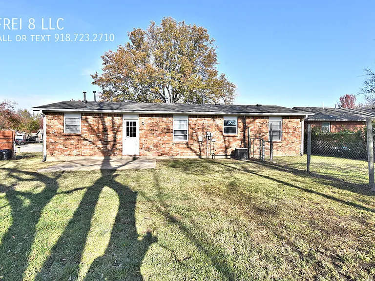 12610 E 18th Pl — Photo 21