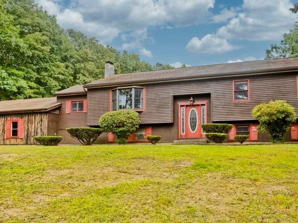 61 Randall Rd, Montague, MA 01351