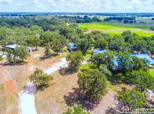 2369 Fm 1107, Stockdale, TX 78160