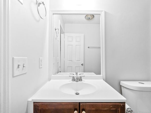 nashville-tennessee-446814468 picture