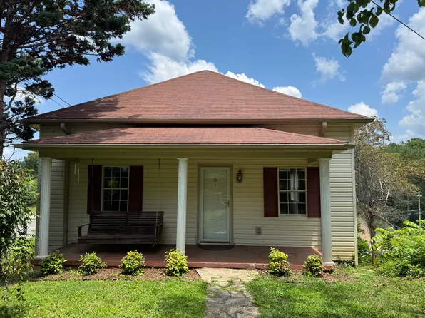 306 College St, Copperhill, TN 37317