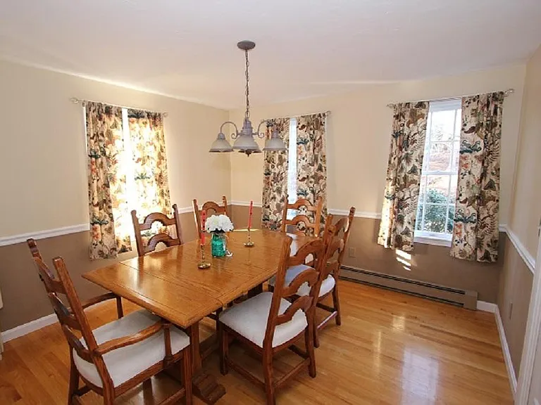 18 Great Hill Rd — Photo 5