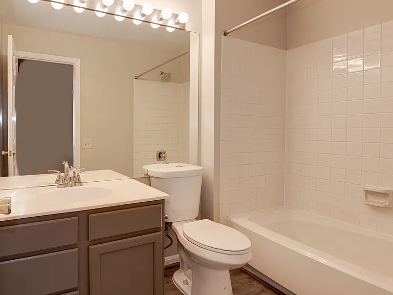 11205 Rienzi Pl #202 — Photo 34