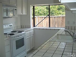 2nd image of 109 Wildberry Ct