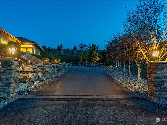 5th image of 419 Karma Kanyon Drive