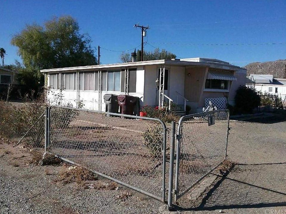 2nd image of 26681 Amanda Ave