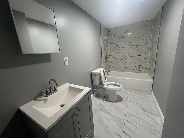 106 Lawrence St #1 — Photo 2