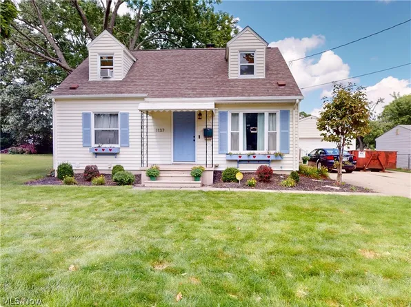 1137 E Archwood Ave, Akron, OH 44306