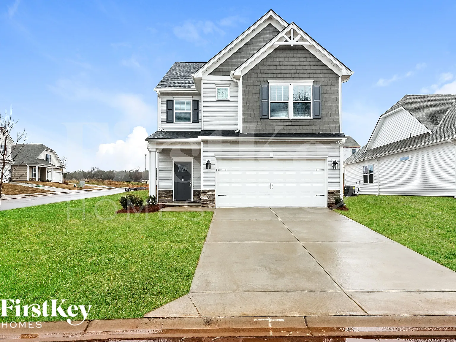 3 bed, 2.0 bath, 2250 sqft, $2,180 — Photo 1