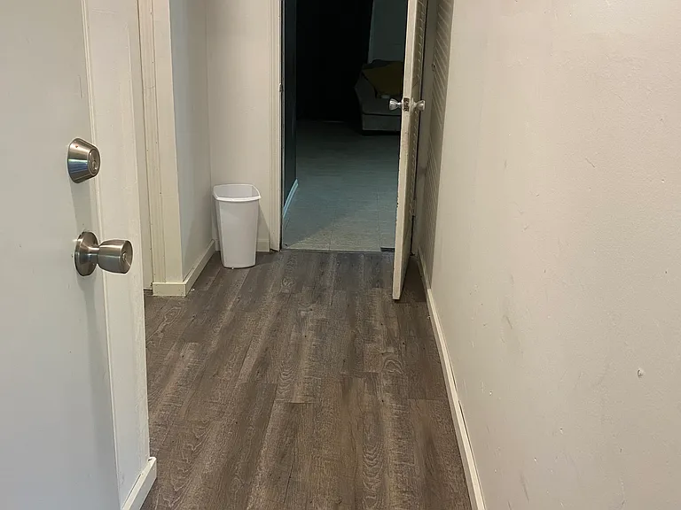 458 Skokie Ln — Photo 13