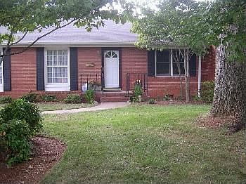 1st image of 2505 Fairway Dr