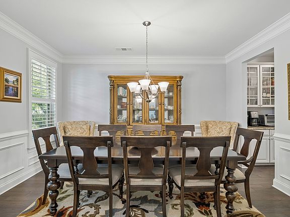 5th image of 5016 Rockport Ave