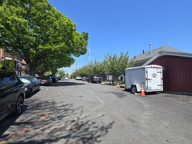 197 Hawkins St #1 — Photo 10