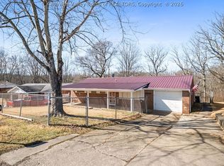 1549 Clearview Heights Rd, Charleston, WV 25312