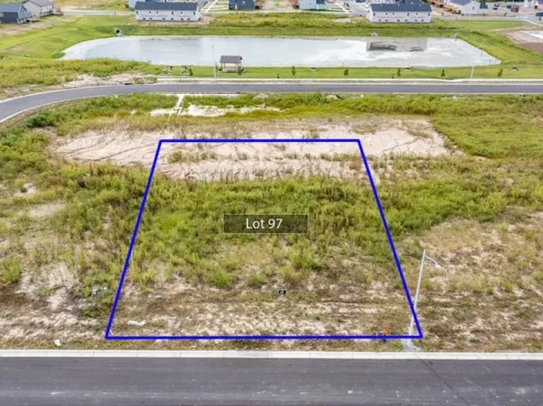 8318 Dylan Dr, Merrillville, IN 46410