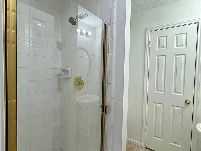 1718 Berkoff Dr — Photo 17