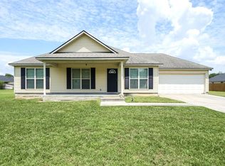 27 Palmetto Pines Cir, Ray City, GA 31645