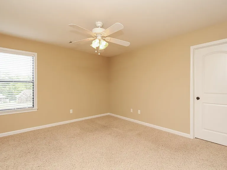 55 Misty Meadows Cv — Photo 18