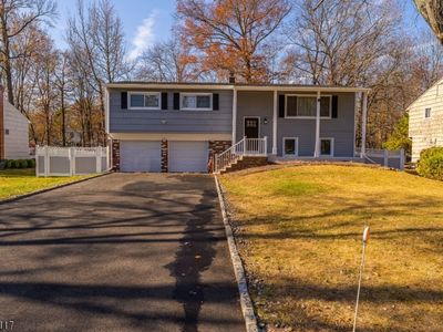 261 River Bend Rd, Berkeley Heights, NJ, 07922