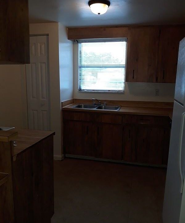 2nd image of 1631 Goodyear Ave APT 3