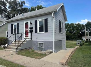 1308 Plank St, Burlington, IA 52601