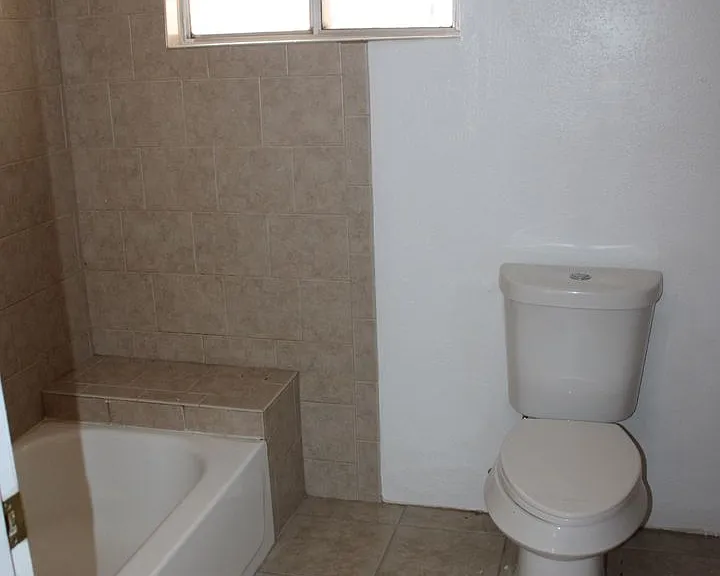 3221 Monroe Ave — Photo 12