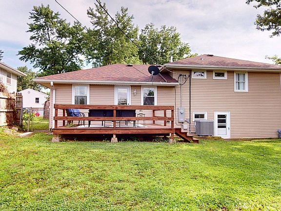 3rd image of 2510 Kay Ave